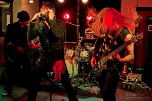 images/07-03-13-Mykl-Embryon/3-Mykl-Embryon.jpg