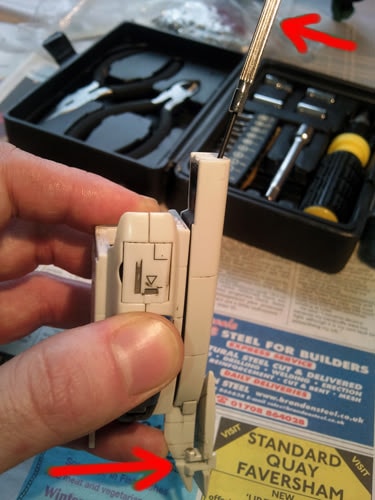 Tutorial: How To Fix MP Seekers (make them more poseable and G1 cartoon accurate) ~Tutorial: How To Fix MP Seekers (make them more poseable and G1 cartoon accurate)~