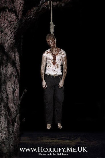 My-Kl modelling For Horrify Me!
